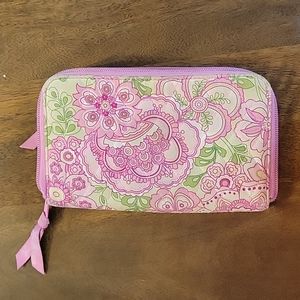 Vera Bradley Zip around wallet